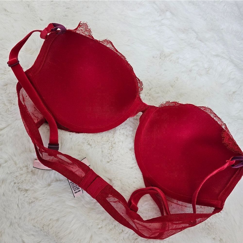 Victoria Secret Bra - Picture 2 of 6
